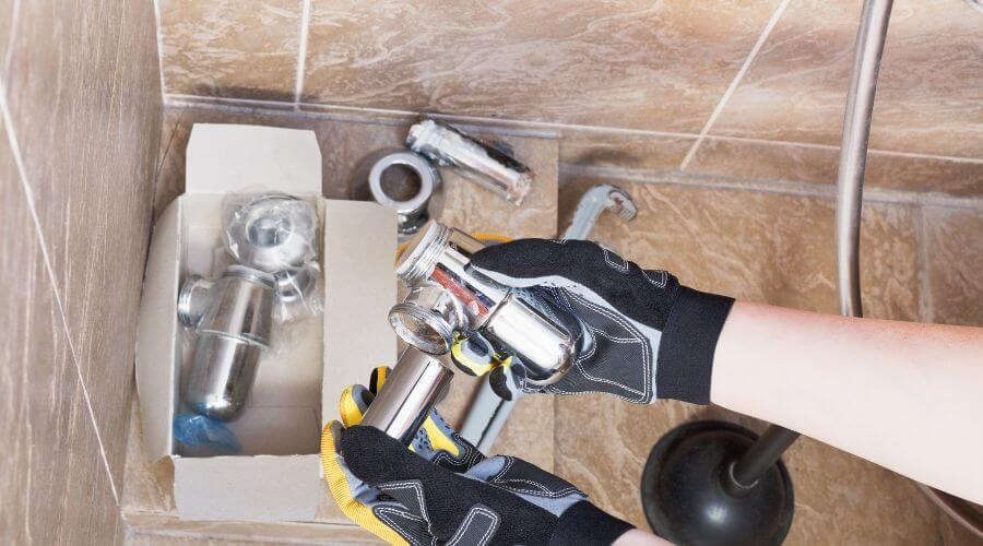 Professional residential roofers in Waelder, TX